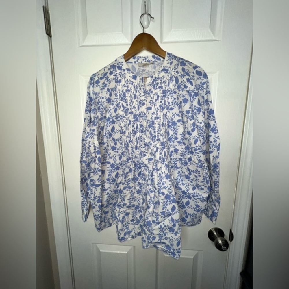 Woman Within Size Medium 14 16 100% Cotton Blue Floral Long Sleeve Blouse Top M
